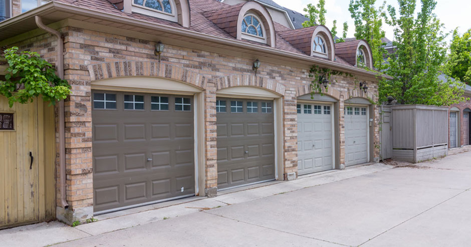 Broken garage door repair Frederick